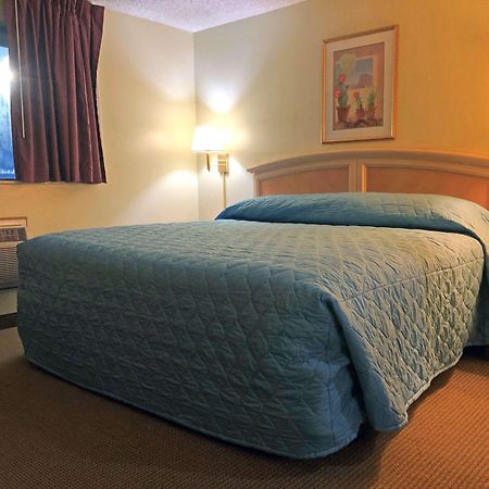 Knights Inn Еванстон Екстер'єр фото